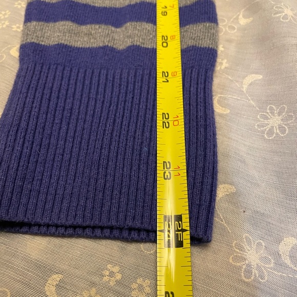 Banana Republic hooded striped sweater. In good condition. - Picture 7 of 9
